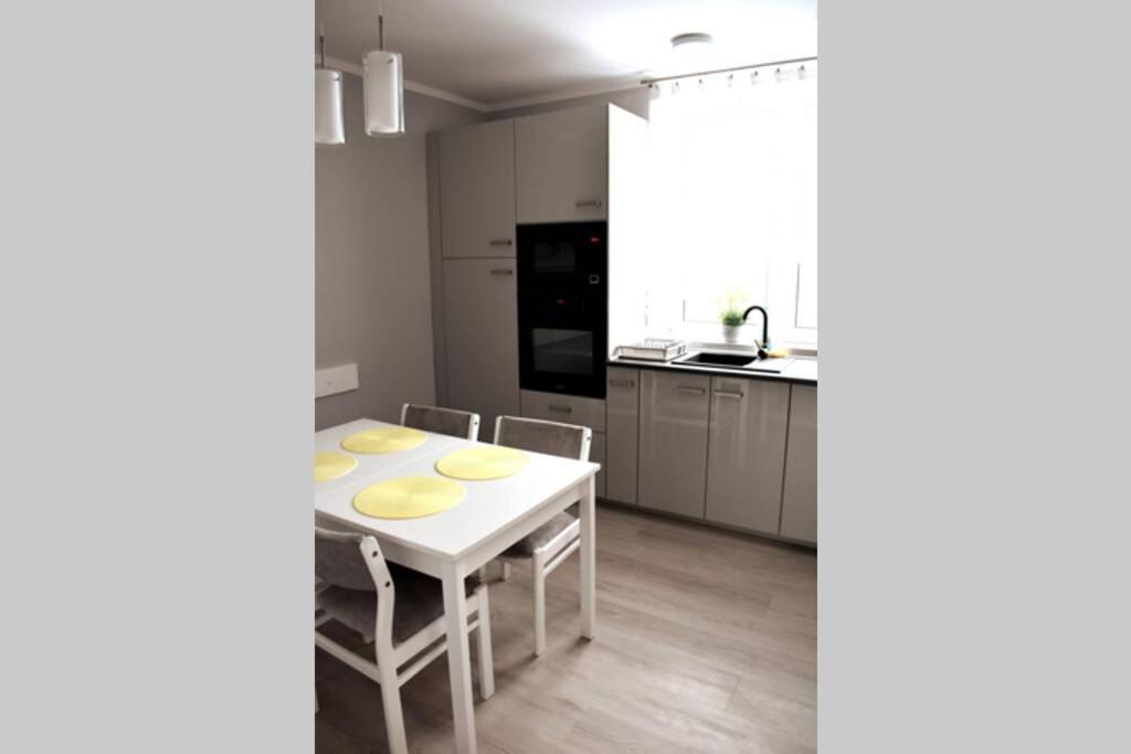 Modern Apartment In Tarnów 外观 照片